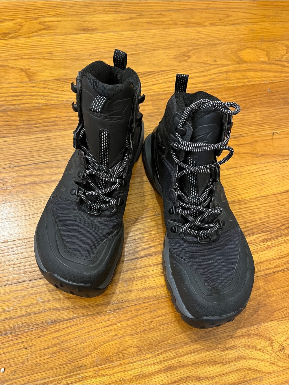 Like New Altra Tushar High-Top Boots